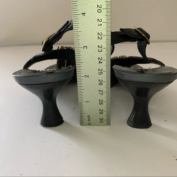 Stuart Weitzman Heeled Toe Ring Sandals with Bronze Metal Fringe, US W6 - Picture 12 of 12